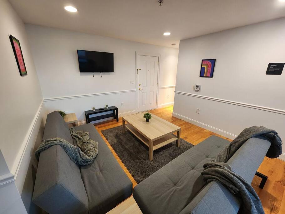 Luxurious 2 Bed ! Mins To Nyc! Apartment Union City Exterior photo