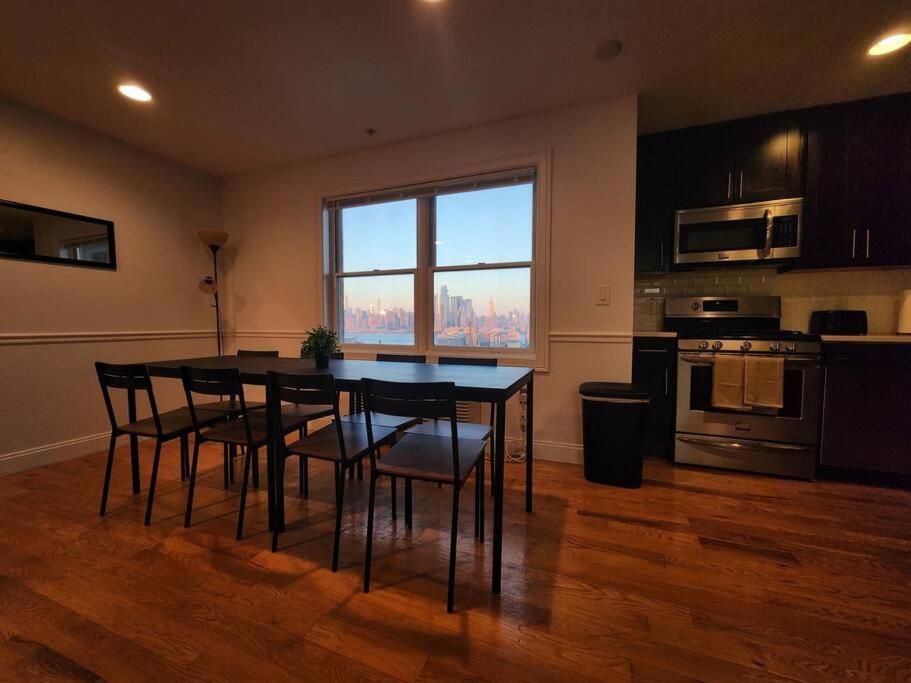 Luxurious 2 Bed ! Mins To Nyc! Apartment Union City Exterior photo